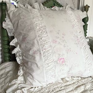 Rachel Ashwell Shabby Chic Couture Ruffled Pillowcase Has Small STAIN see photo